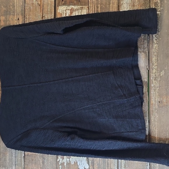 COMO BLACK textured black jacket with stylish zipper detail, Ladies Size XL - Picture 2 of 4